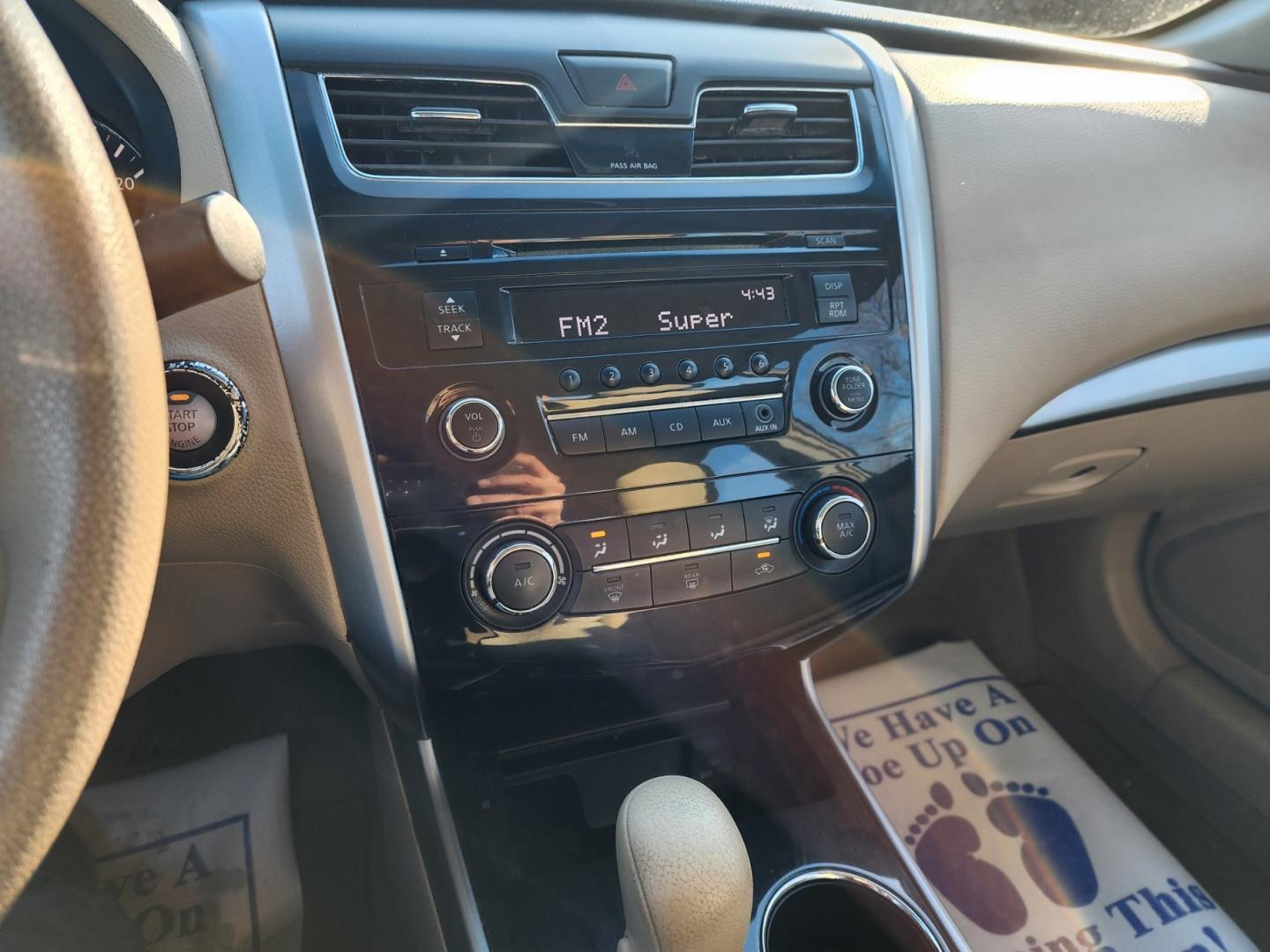 2013 Gold /BEIGE Nissan Altima 2.5 S (1N4AL3AP7DC) with an 2.5L L4 DOHC 16V engine, Automatic transmission, located at 1221 Madison St., Shelbyville, TN, 37160, (931) 680-9439, 0.000000, 0.000000 - Photo#6